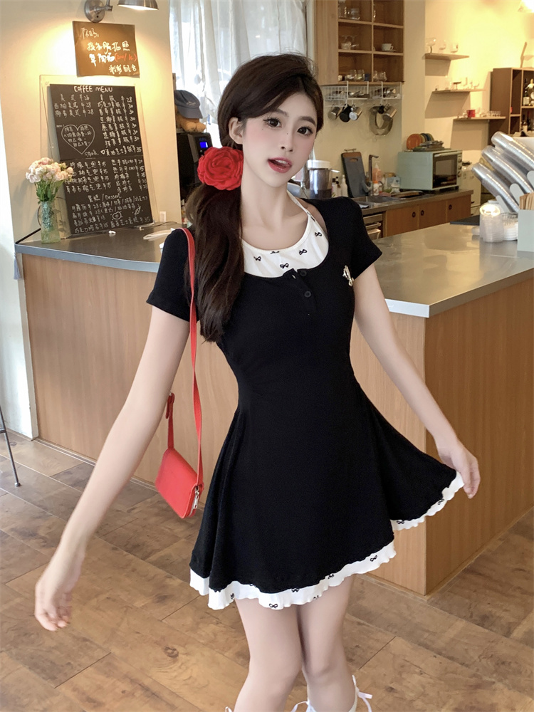 1713904118137_795996.jpg Summer Preppy JK Halter Short Dress with Cinched Waist and Slimming Fit