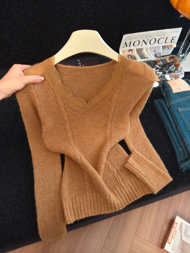 1788794712902_C5OeBg.jpg Women's Lace Spliced Knit Top Fall 2026 Slimming Long Sleeve Pullover